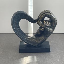 Sculptuur "Hands of Love"